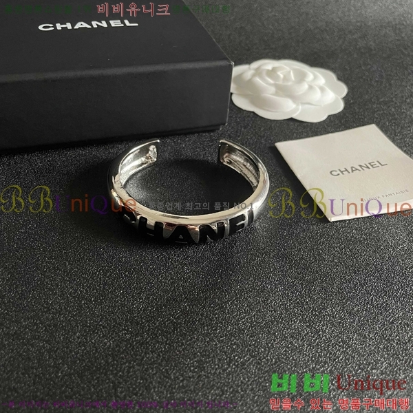 ��* ���� CH667709-4