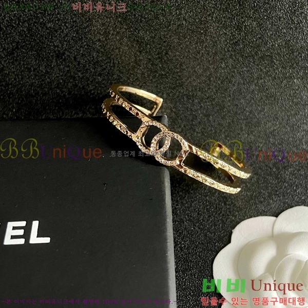 ��* ���� CH667709-5