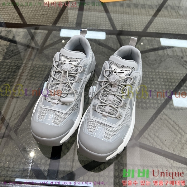 ���� ���̺��� ����Ŀ�� LV3306112-3