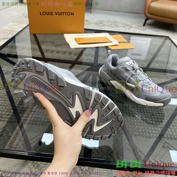 ���� ���̺��� ����Ŀ�� LV3306112-3