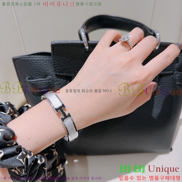  ޽ Ŭƽ  8HE256713-2