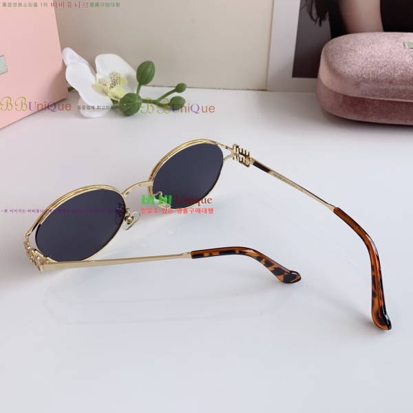 ���� �̿�̿� ���۶� 8MU256112-10