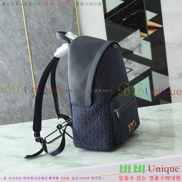 #��� ���̴� 2.0 KAWS ���� ���� 1ESBA199-301