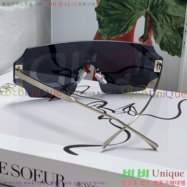 ��� ���۶� F924703-1