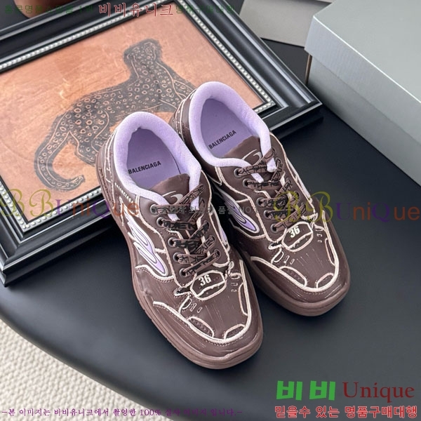 �������� �߷��þư� ����Ŀ�� B36000025