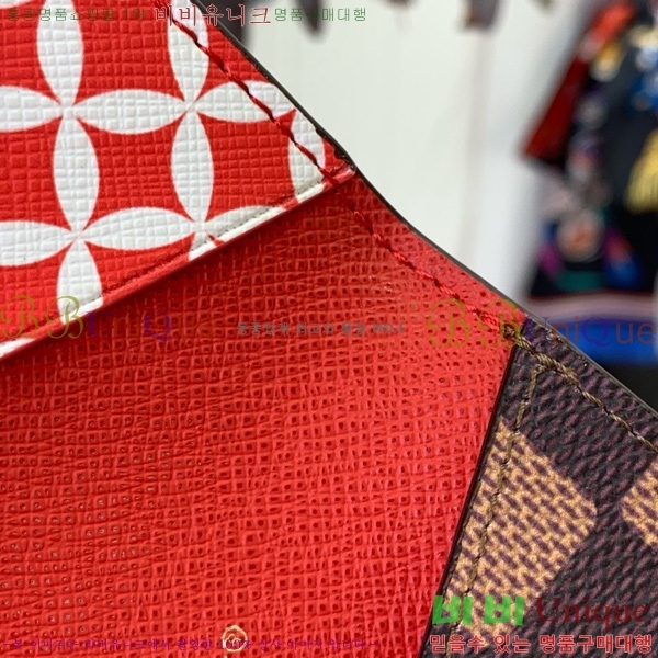 #���̺��� ���� ī�� Ȧ�� N40812-101