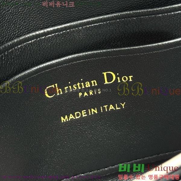 #��� ũ�ν��� ���� �� �޴��� �Ŀ�ġ �̴Ϲ� S0977-2002