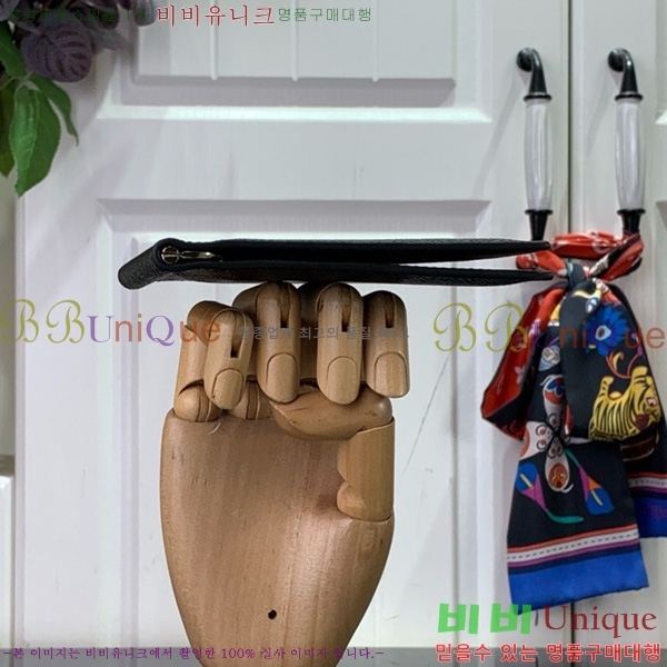 #���̺��� �Ӵ�Ŭ�� N61000-103