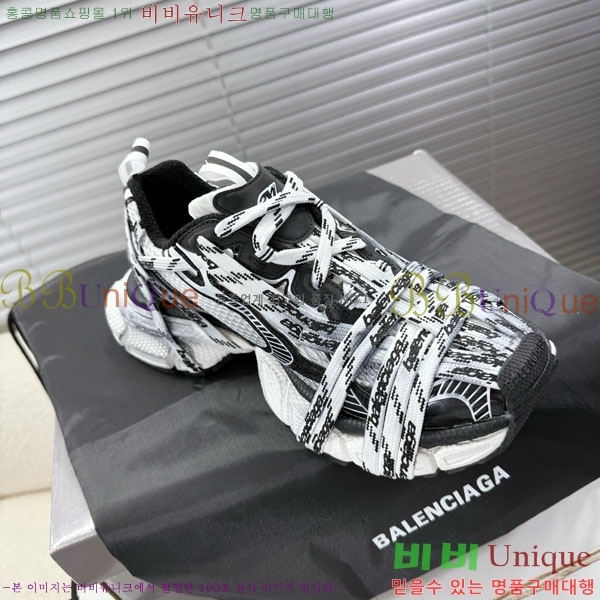 �߷��þư� 3XL Ʈ���̳� ����Ŀ�� BLA356602-1