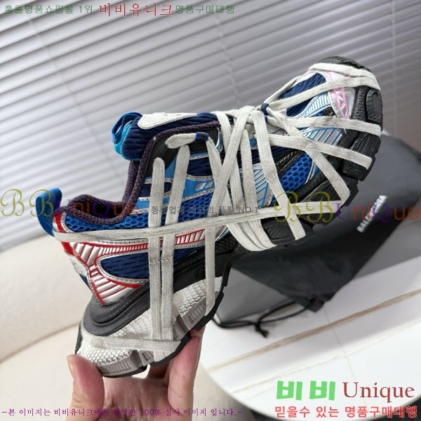 �߷��þư� 3XL Ʈ���̳� ����Ŀ�� BLA356602-10