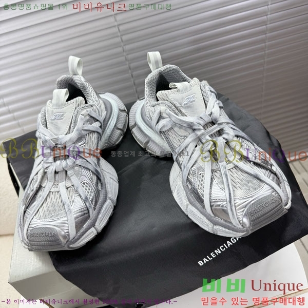 �߷��þư� 3XL Ʈ���̳� ����Ŀ�� BLA356601-5