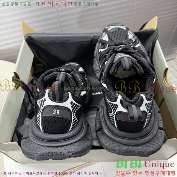 �߷��þư� 3XL Ʈ���̳� ����Ŀ�� BLA356601-8