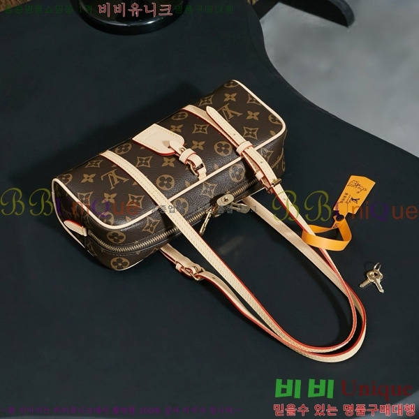 #���̺��� �� �� ���׷� ����� M47031-1001