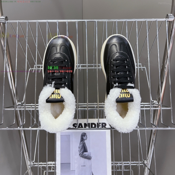 ���� �̿�̿� �þ �� ����Ŀ�� 36MU25101611-3