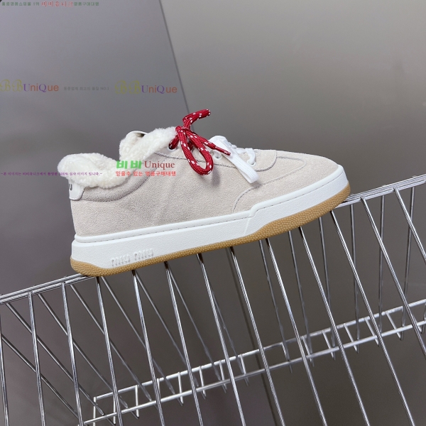 ���� �̿�̿� �þ �� ����Ŀ�� 36MU25101611-7