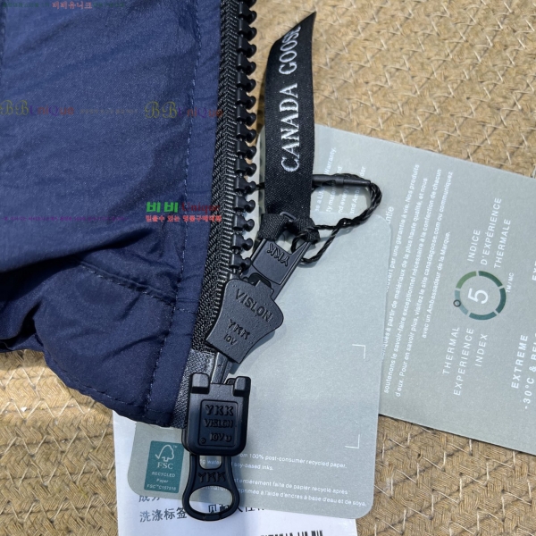 ���� ĳ��**�� Lawrence �ٿ� �е� 42CA2510305-4 ���̺�