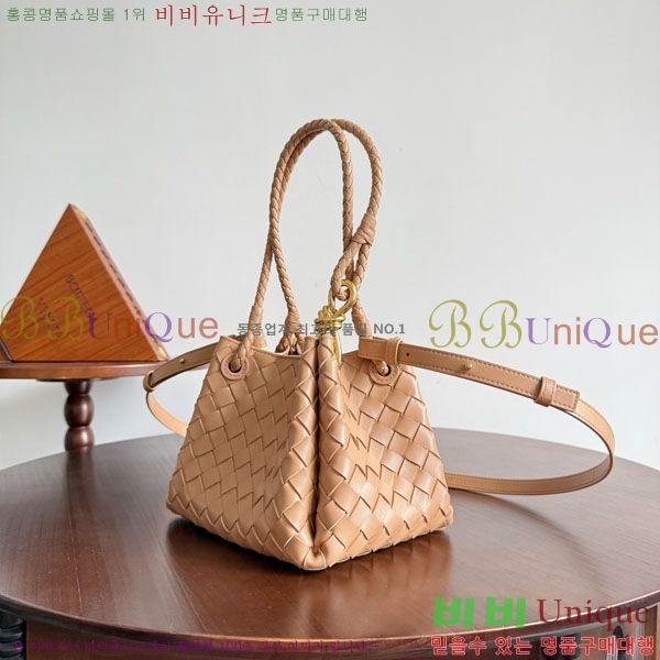 ���װ�����Ÿ �ȵ�Ƹ� �Ķ�Ʈ 796569-2016