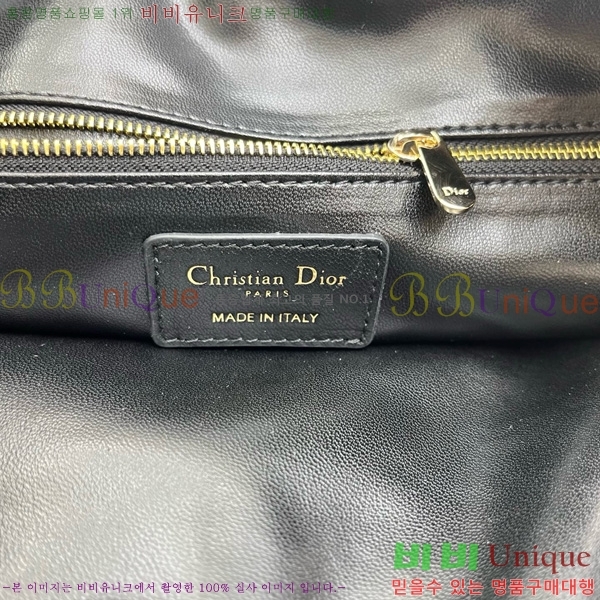 #��� Cannage Quilted ��Ʈ�� M8633520-101