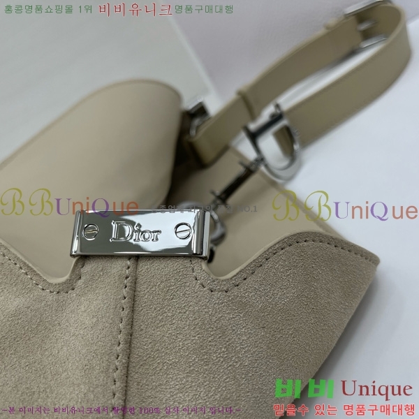 #��� ���ʼ� �ش��� JONATHAN ANDERSON ȣ���� M856324-3