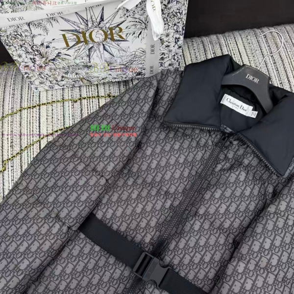 ���� ��� �ٿ� �е� DO323077-12