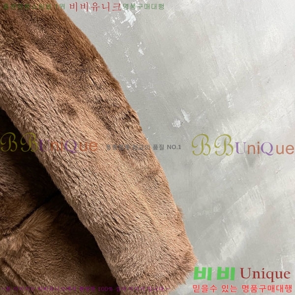  ̿̿ þ   MIU42302-3