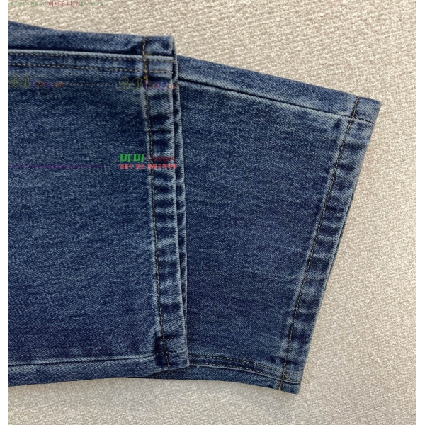 ���� ���ڷ� ��ġ�ڸ� û���� BC2547286