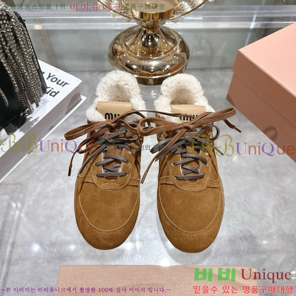 ���� �̿�̿� �þ �� ����Ŀ�� 31MU902301-1