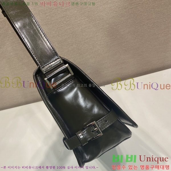 #����� �ﰢ �ΰ� ī����Ų ����� 2VD073-105