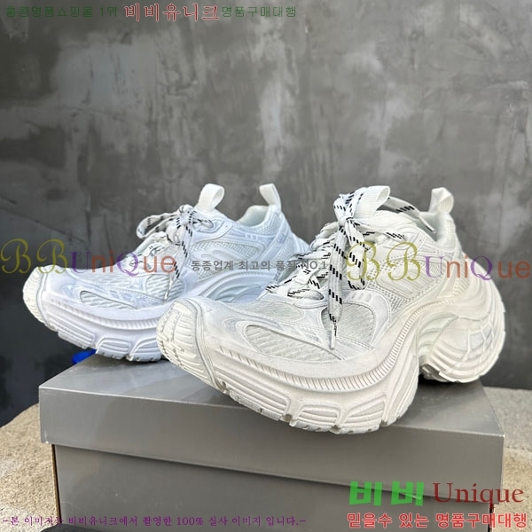 �߷��þư� 6XL Ʈ���̳� ����Ŀ�� BLA3568901-8