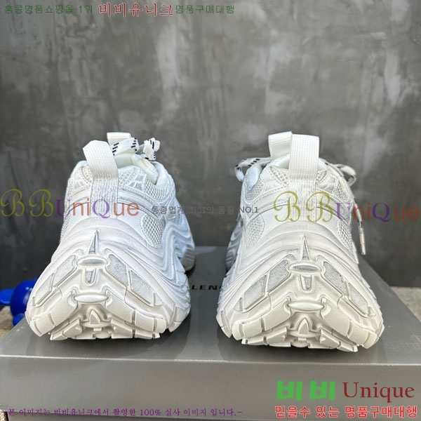 �߷��þư� 6XL Ʈ���̳� ����Ŀ�� BLA3568901-8