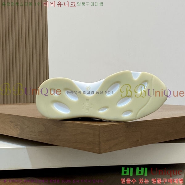 ���� ���ڷ� ��ġ�ڸ� ����Ŀ�� BC530366