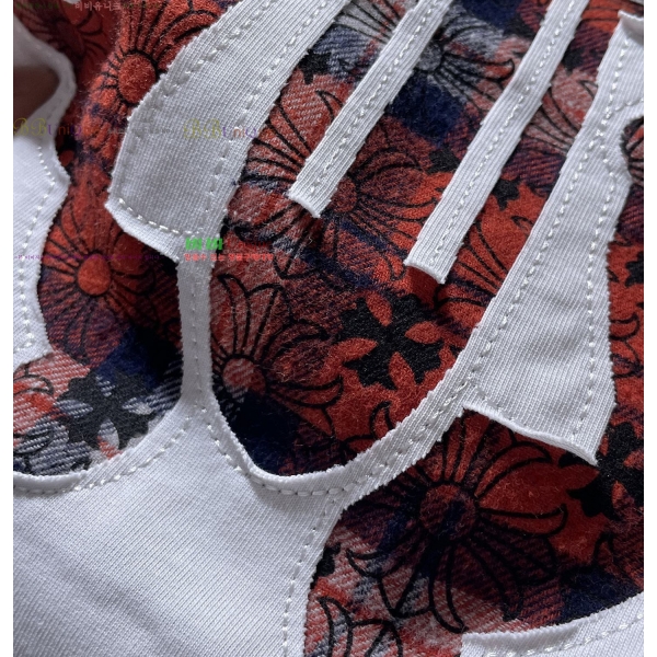 ���� ũ������ ���� Ƽ���� CH814256-15