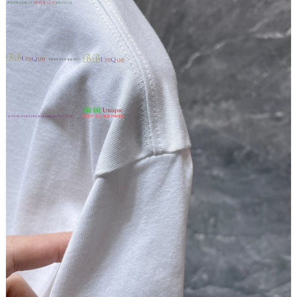 ���� ũ������ ���� Ƽ���� CH814256-35