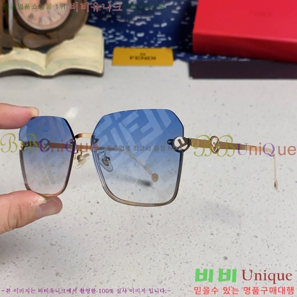 ��* ���۶� F97044-4