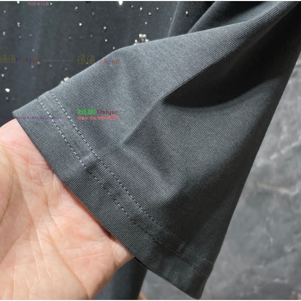 ���� ũ������ ���� Ƽ���� CH237168-5