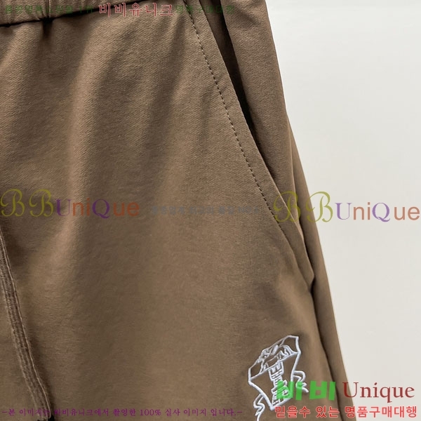 ���� ���ڷ� ��ġ�ڸ� �ݹ��� BC75669-4