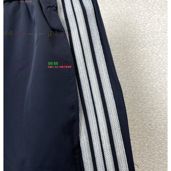 ���� �߷��þư� �ݹ��� BA136752