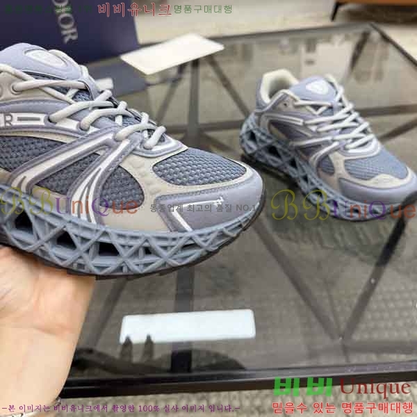 ���� ��* ����Ŀ�� B12955680-1