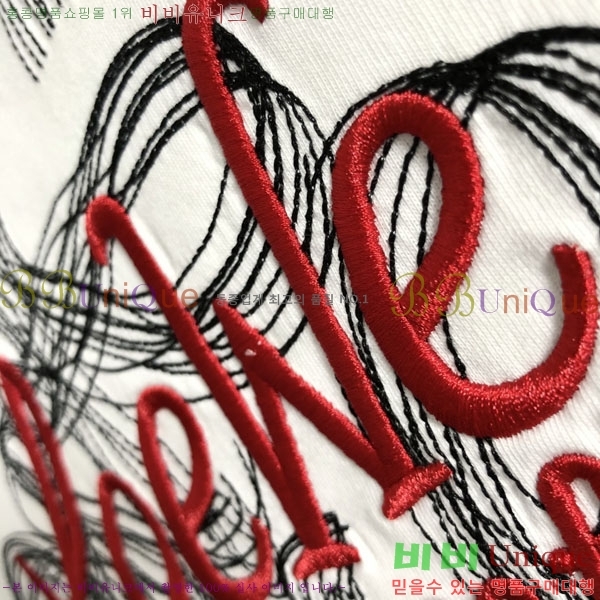 ���� �ο��� ���� Ƽ���� LE214573