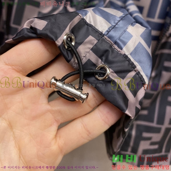 ���� ��� ���� �ݹ��� �¾� 25LV458131-2