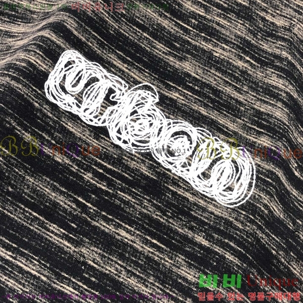 ���� �ο��� ���� Ƽ���� LE214581-1