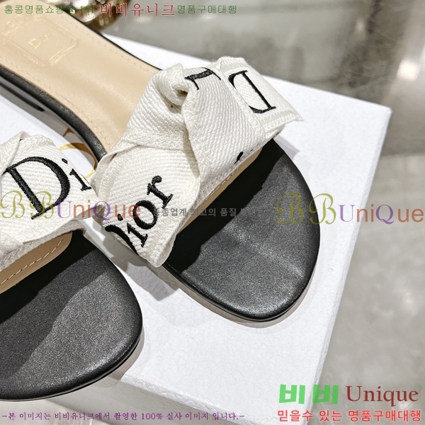 ��* J'ADIOR ���� 31D265612-3