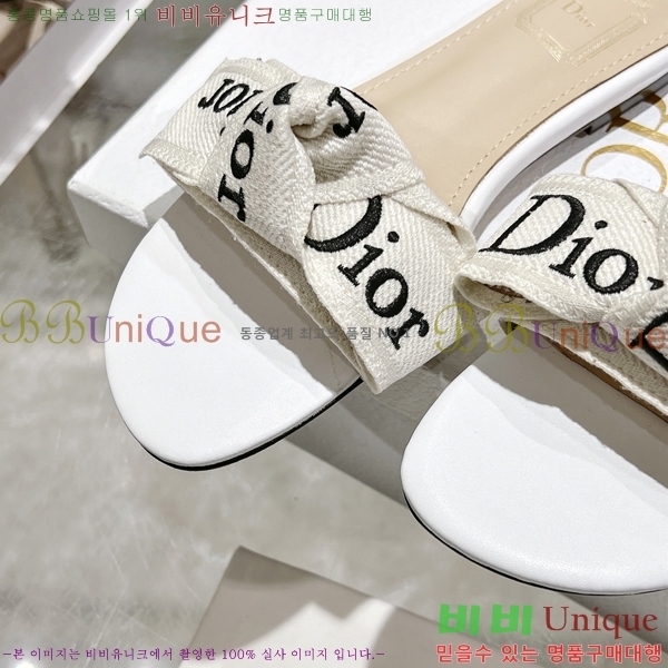 ��* J'ADIOR ���� 31D265612-1