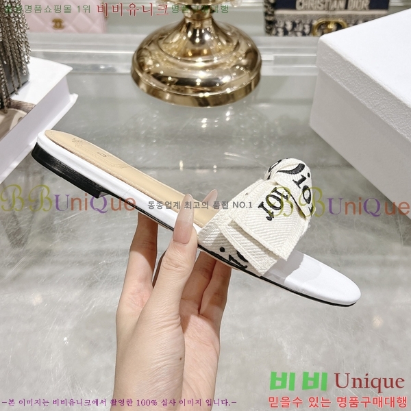 ��* J'ADIOR ���� 31D265612-1