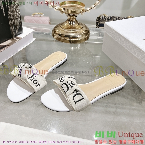 ��* J'ADIOR ���� 31D265612-1