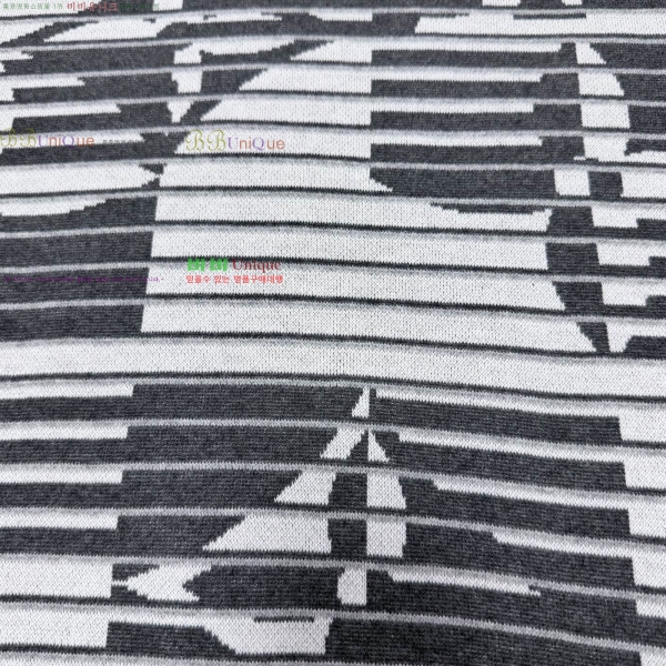 ���� ���̺��� ũ��� �� ����Ƽ 22LH26892-1