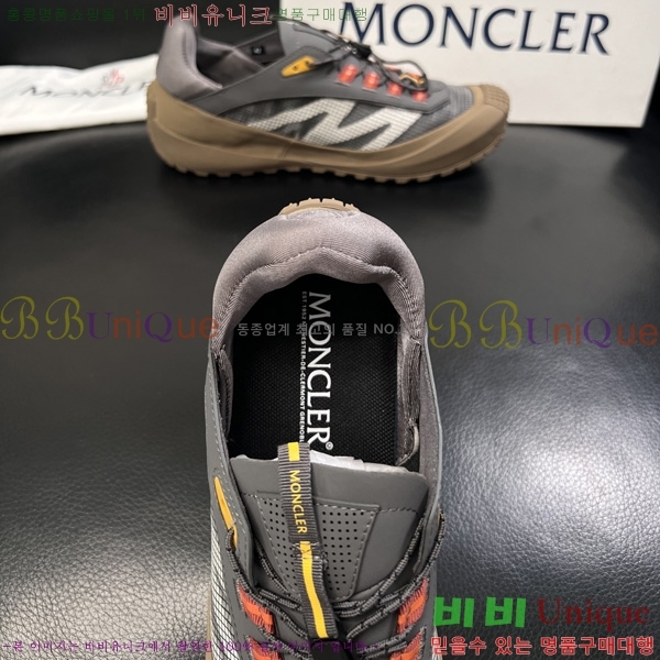 ���� ��**�� ����Ŀ�� MO9906801-6