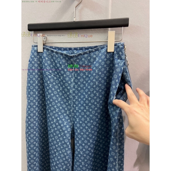 ���� ��* ���� ��Ʈ CH689677-1
