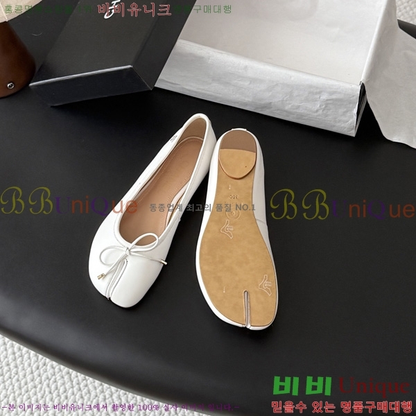 ���� ��* �÷����� M877066