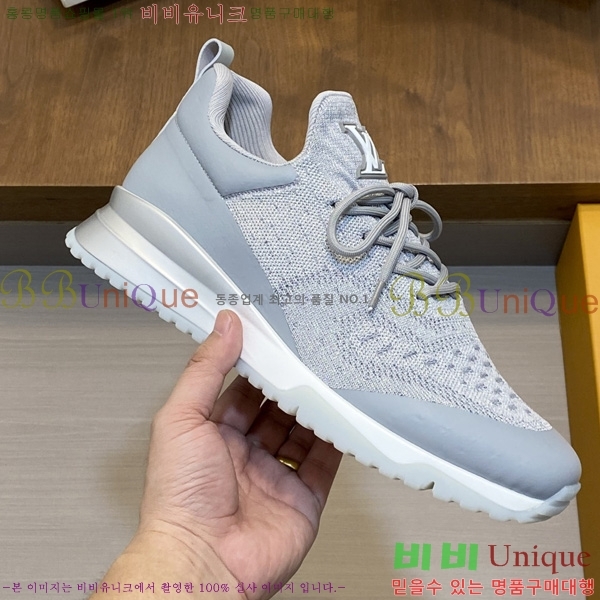 ���� ���̺��� ����Ŀ�� LV4430089-4